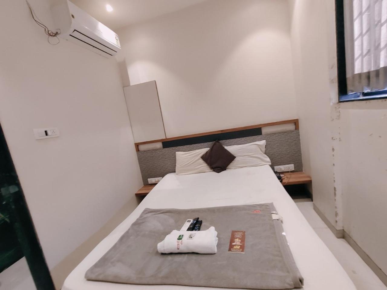 Hotel Pragati Inn Ahmednagar Exterior foto